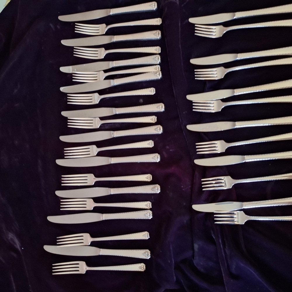 Prestige Silver Plate Vintage Prestine Forks and Knife  Set Lot 2 - Picture 10 of 16